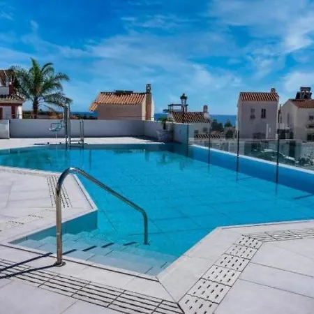Royal Palm 22 Luxurious 3 Bedroom Penthouse Nerja