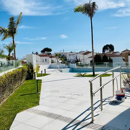 Royal Palm 22 Luxurious 3 Bedroom Penthouse דירה נרחה