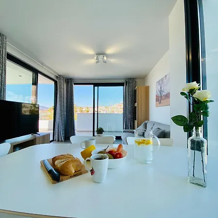 Apartman Royal Palm 22 Luxurious 3 Bedroom Penthouse Nerja