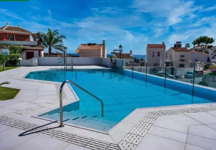 Royal Palm 22 Luxurious 3 Bedroom Penthouse Нерха