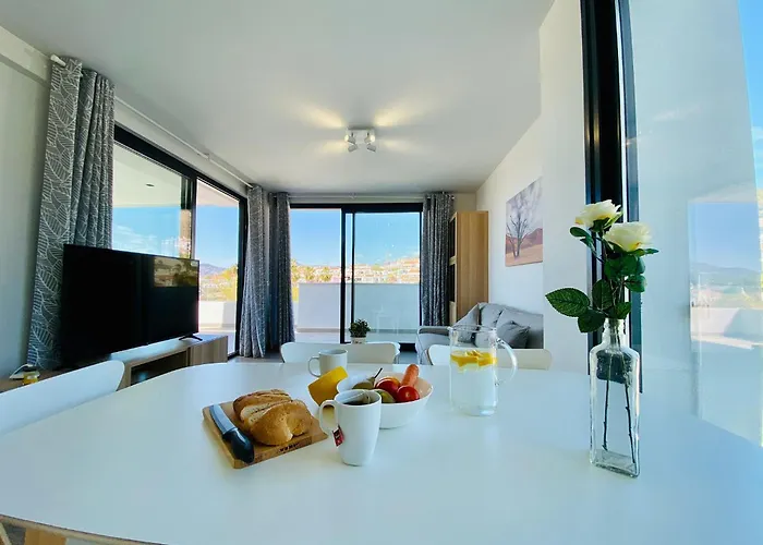 아파트 Royal Palm 22 Luxurious 3 Bedroom Penthouse 네르하